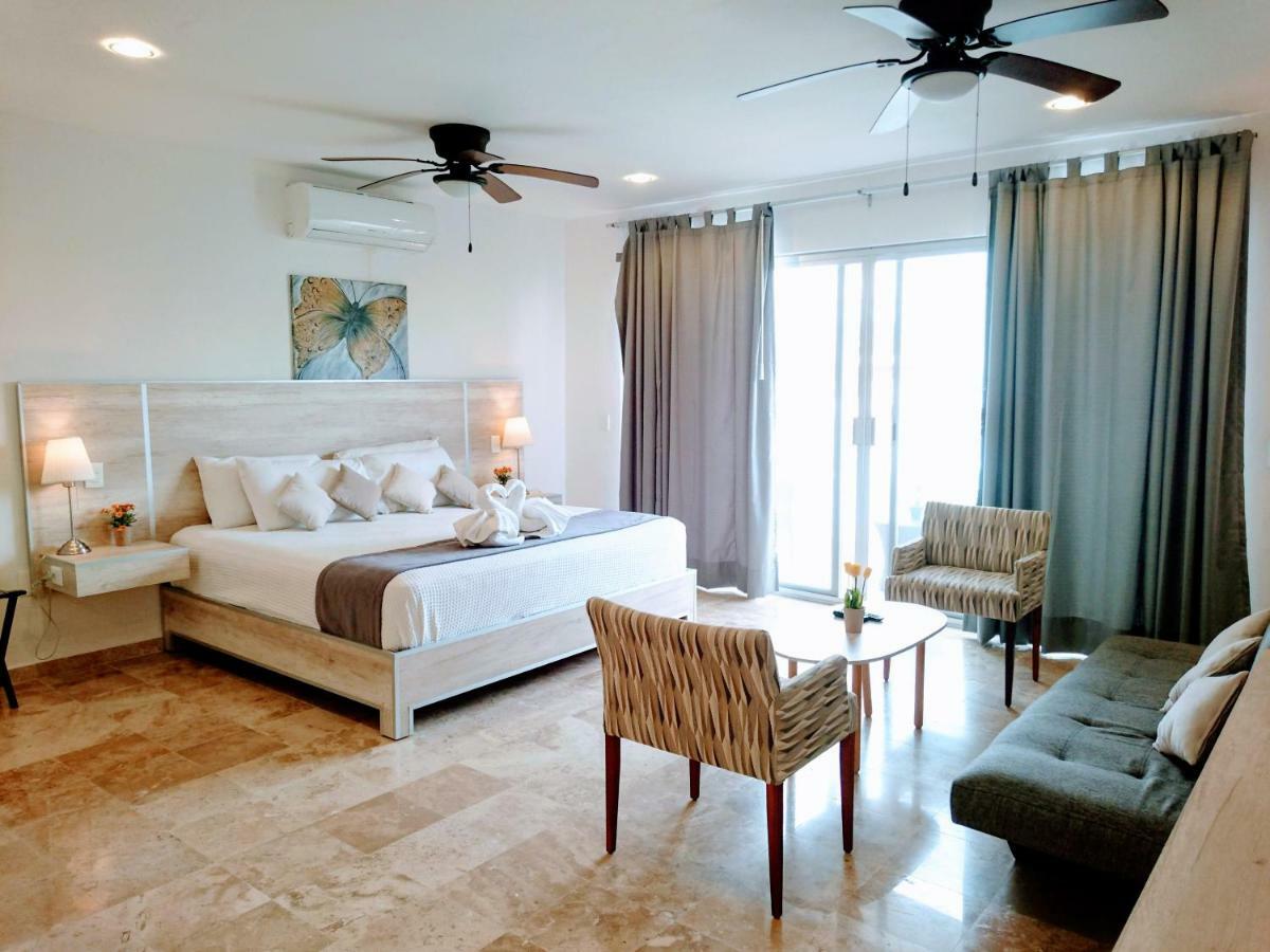 פלאייה דל כרמן 5Th Coral Suites By Holiday In Playa מראה חיצוני תמונה